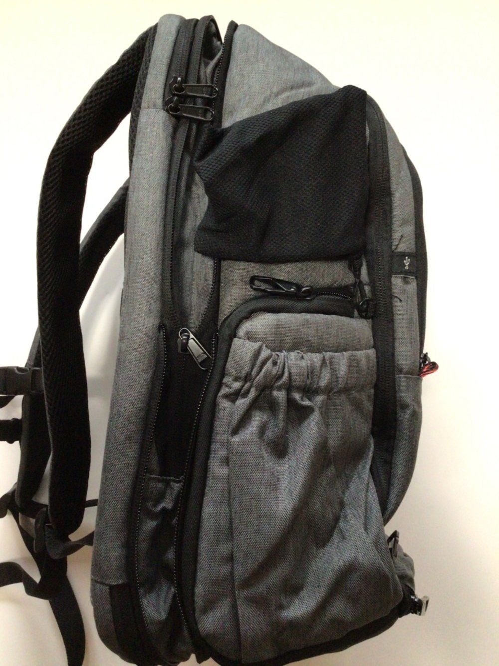 BAGSMART Gray Camera Backpack - Padded Photo & Video Case - Picture 7 of 13